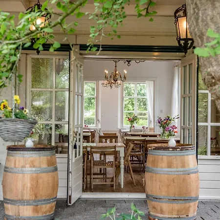 De Oude Pastorie Bed & Breakfast