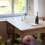 De Oude Pastorie Гостевой дом Macharen